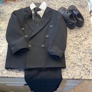 Young boys tux with shoes